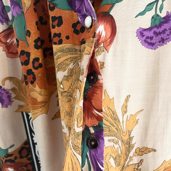 Insanely good Vintage Blouse Mixed print Floral Scarf Animal Mobwife Sz 20 - Picture 8 of 14